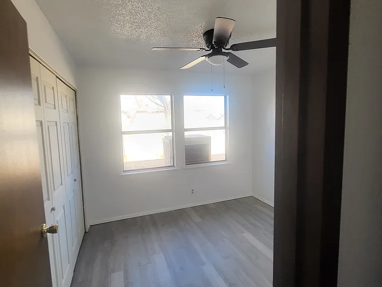 1201 Estancia Ave — Photo 13