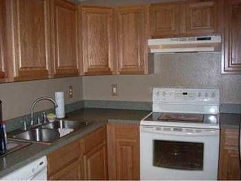 4th image of 121 Laurel Dr