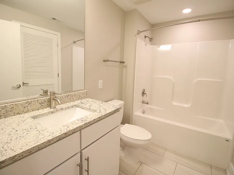 Main2525 — Photo 33