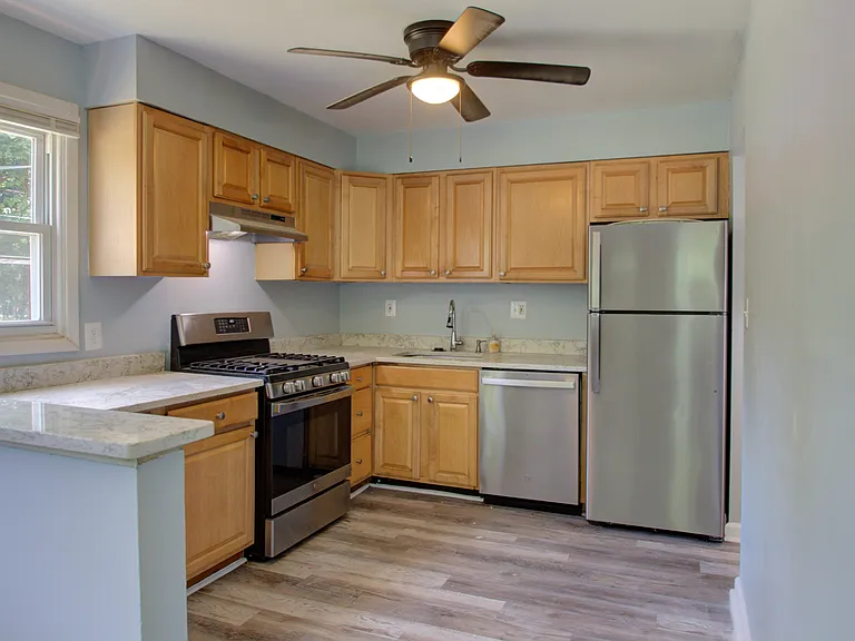 6520 Armstrong Ave — Photo 5