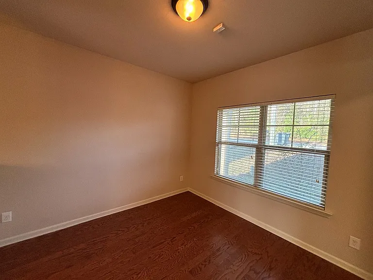 1322 Ingersoll Dr — Photo 6