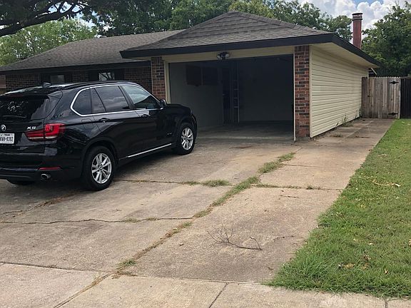 3rd image of 1104 Cedar Hill Ln
