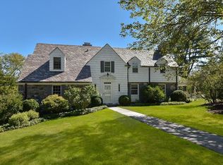 15 Petersville Rd, Mount Kisco, NY 10549