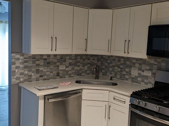 4th image of 3 Bright Ridge Dr #3