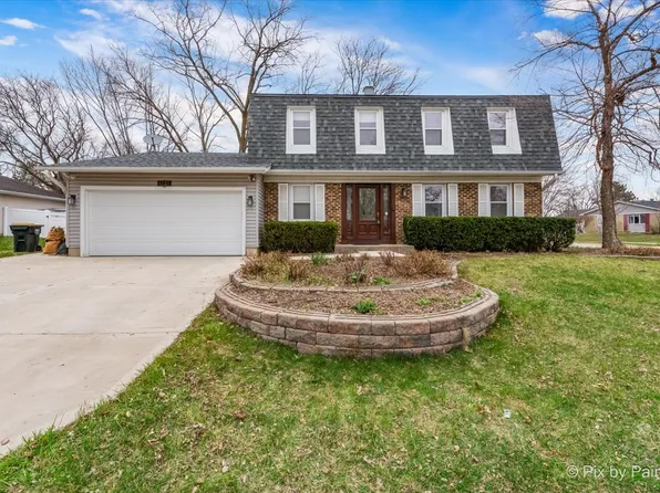 4126 Crimson Dr, Hoffman Estates, IL 60192