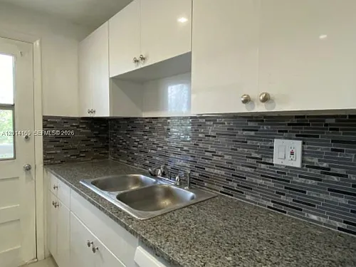 1475 NE 125th Ter Photo 1