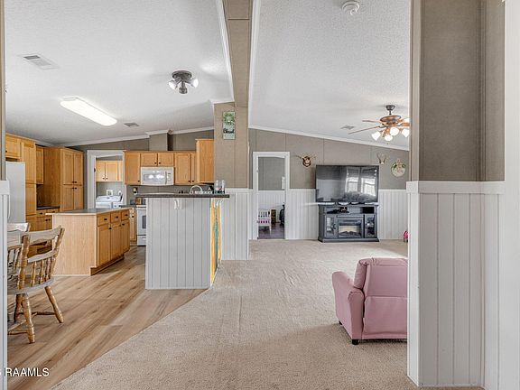 5th image of 783 Noel Rd