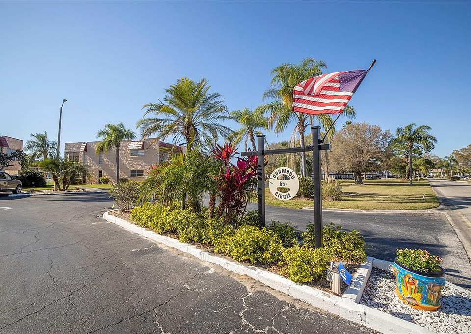 1st image of 117 Dogwood Cir #117