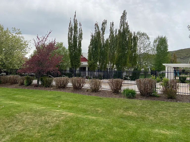 497 E Mission Dr — Photo 35