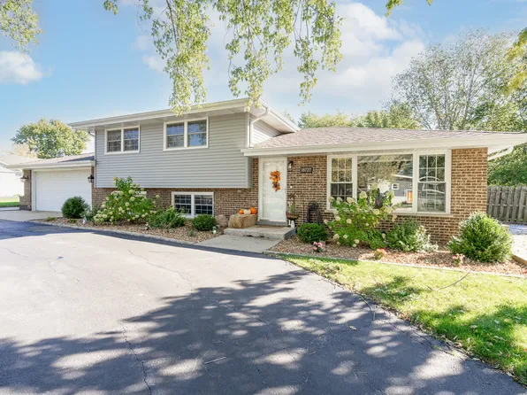 18727 S Townline Rd, Mokena, IL 60448