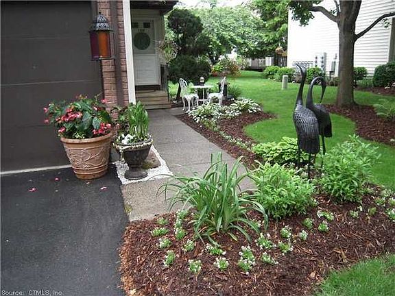 2nd image of 16 Oak Forest Dr