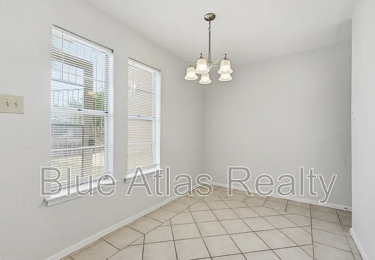5055 Virgil St — Photo 4