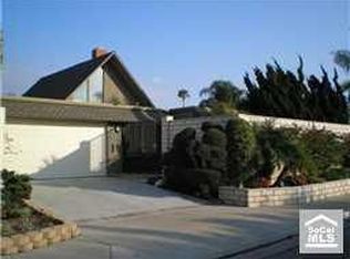 20322 Ramona Ln, Huntington Beach, CA 92646