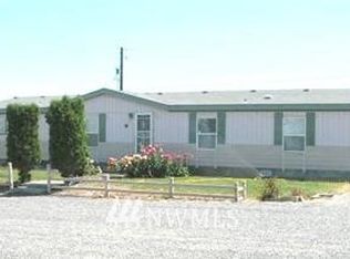 206 S Madison St, Warden, WA 98857