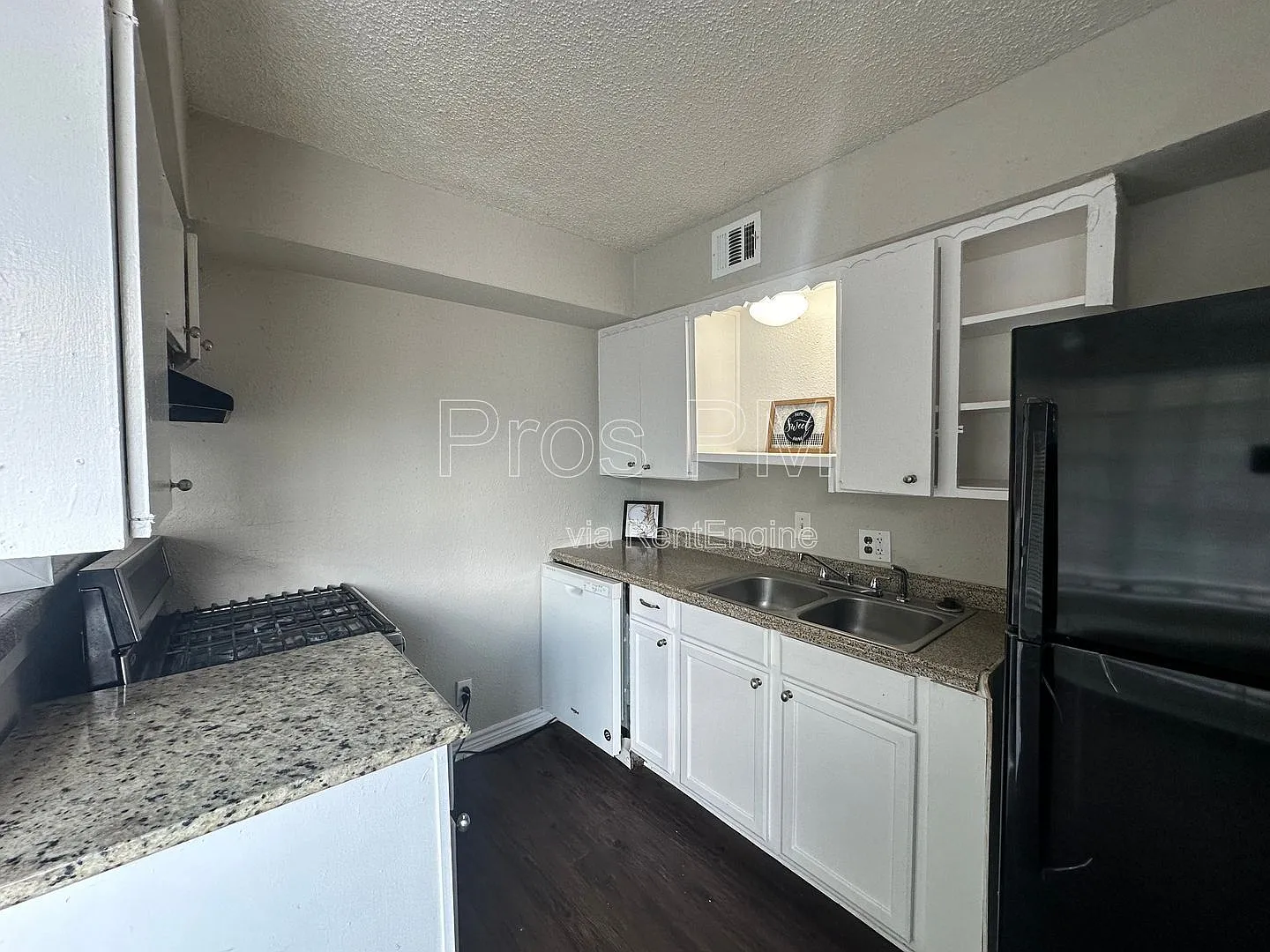 2 bed, 1.0 bath, 950 sqft, $1,360 — Photo 4