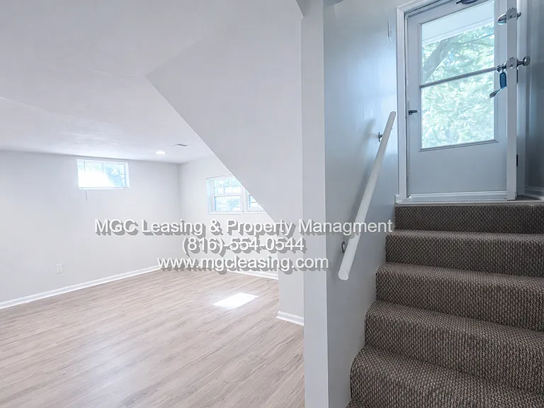 2901 NW Kingsridge Dr — Photo 10