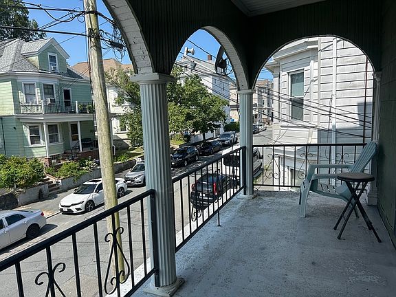 2nd image of 33 Sidney St #2