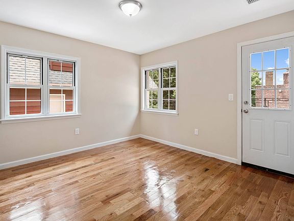 4th image of 84-04 Forest Pkwy