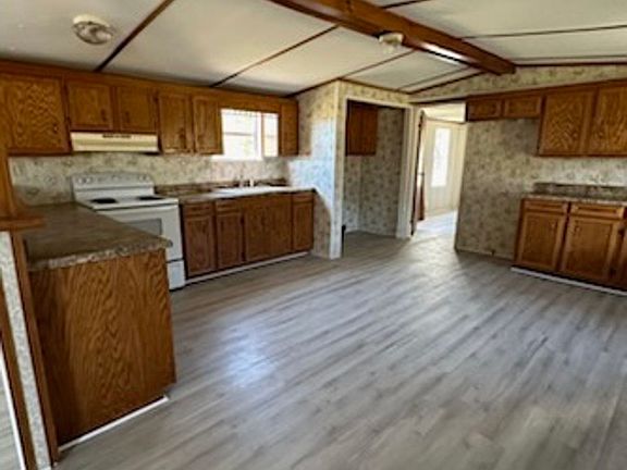 2nd image of 145 Wildflower Ln