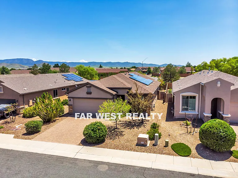 8225 N Whistling Acres Way — Photo 2