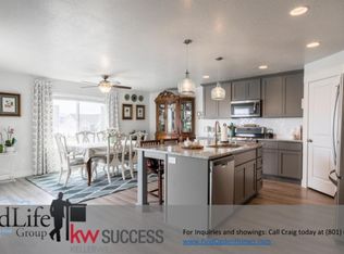 1067 W Meridian Dr, Saratoga Springs, UT 84045