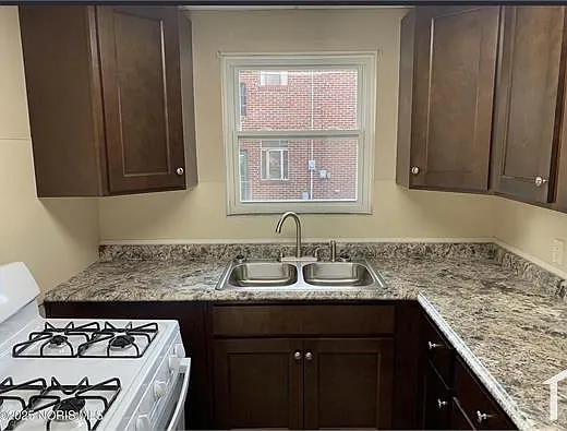 1425 Potomac Dr #2 — Photo 10