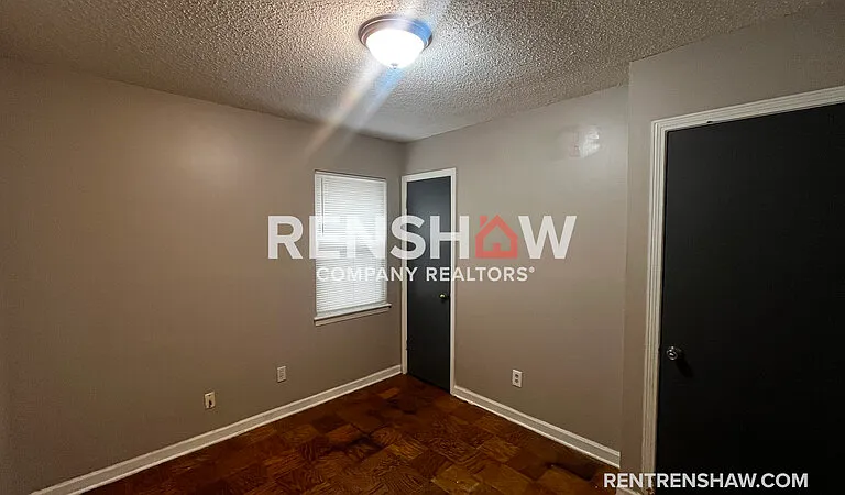 3773 Voltaire Ave — Photo 6