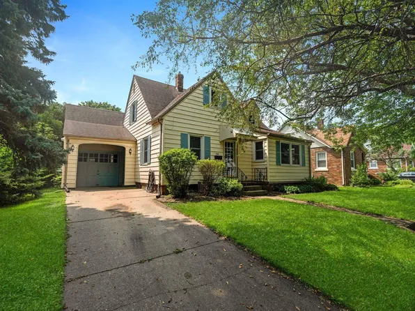 114 Bertch Ave, Waterloo, IA 50702