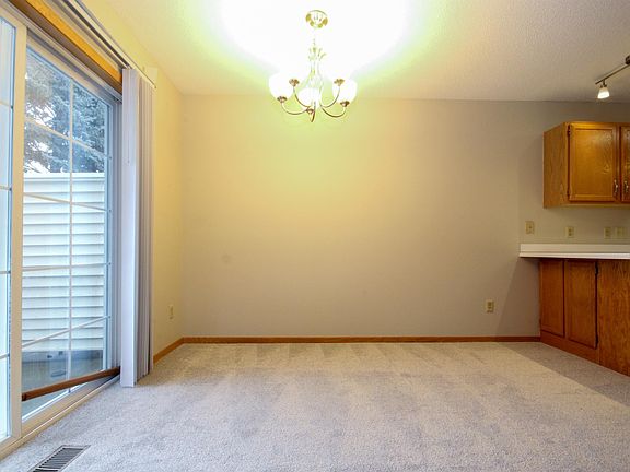 4th image of 15313 Greenhaven Ln APT 101