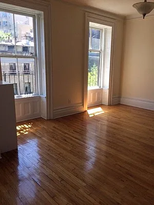 Rented by Real Broker NY LLC | media 24