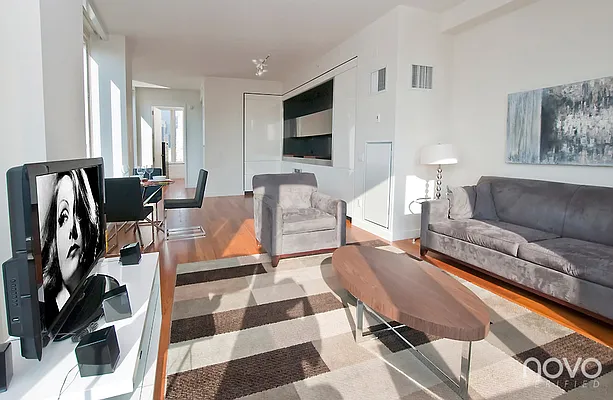 Rented by NOVO | media 23
