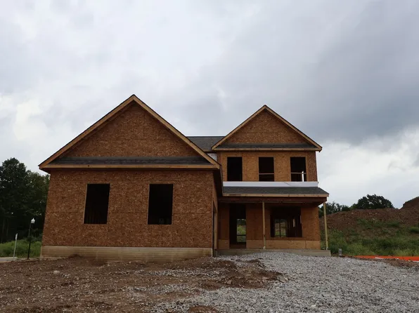 600 Paloma Ln, Pataskala, OH 43062