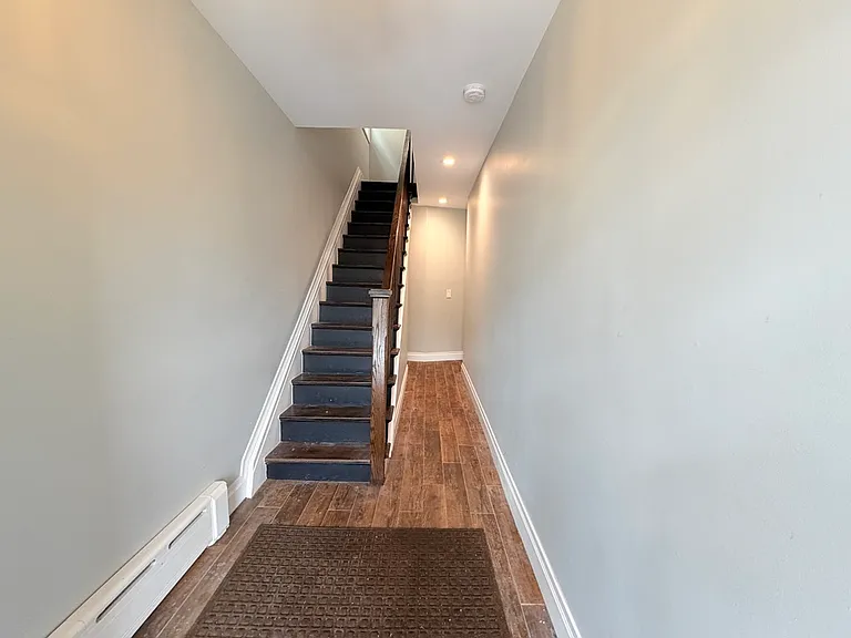 195 Hutton St #2 — Photo 14