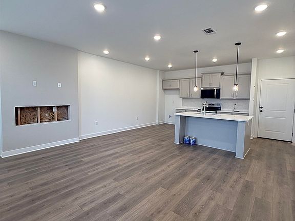 3rd image of 6890 Talcott Ln