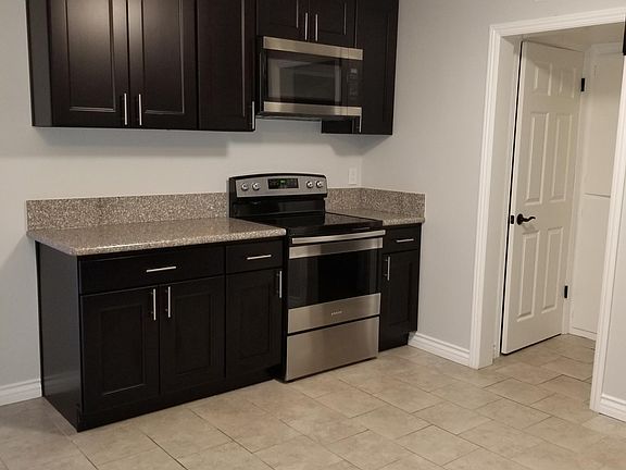 4th image of 1 Pine Ave #1