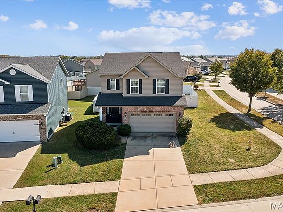 2nd image of 2502 London Ln