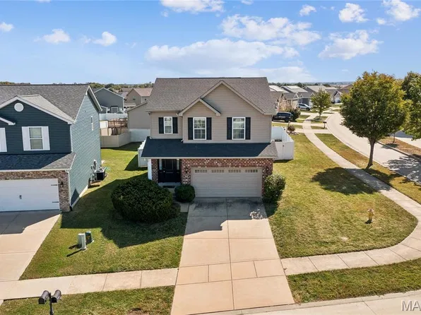 2502 London Ln, Belleville, IL 62221