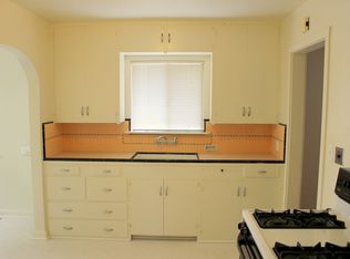 921 9th Ave, Sacramento, CA 95818