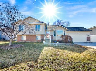 2927 W 2100 N, Clinton, UT 84015