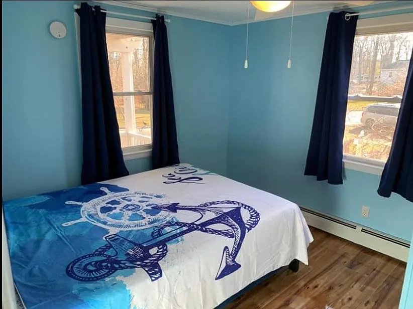 White Birch Cir, Niantic — Photo 4