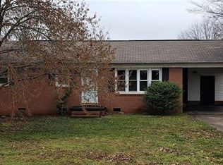 2795 Highland Dr, Lincolnton, NC 28092