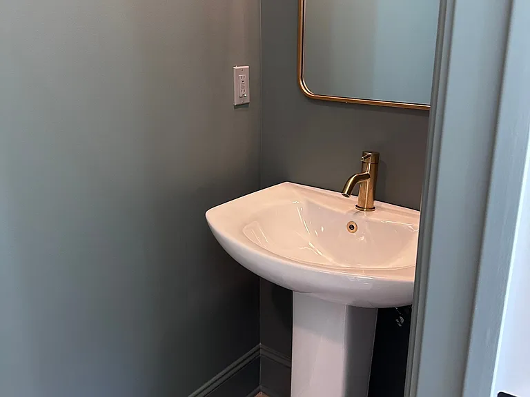 226 McCowat St — Photo 15
