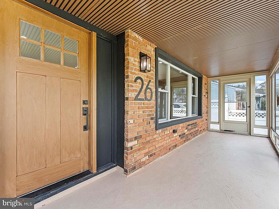 2nd image of 26 Holly Rd