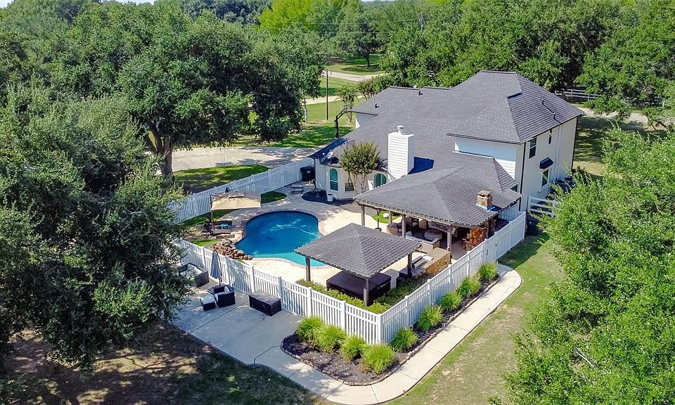 1211 Brazos Oaks Ct, Sealy, TX 77474 | MLS #7266400 | Zillow