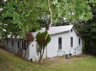 407 Bon Air Rd, Pittsburgh, PA 15235