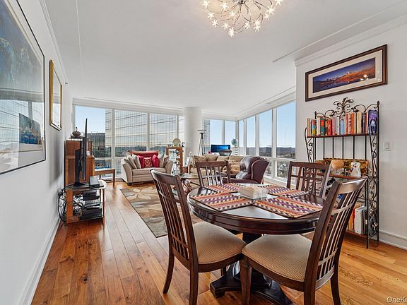 3rd image of 1 Renaissance Square #25G