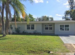 608 63rd Avenue Dr W, Bradenton, FL 34207