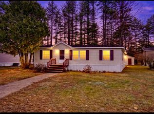 12 Maple Dr, Gorham, ME 04038