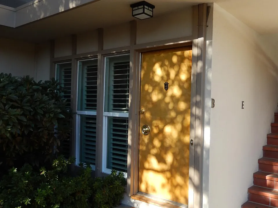 Front door to Apartment B