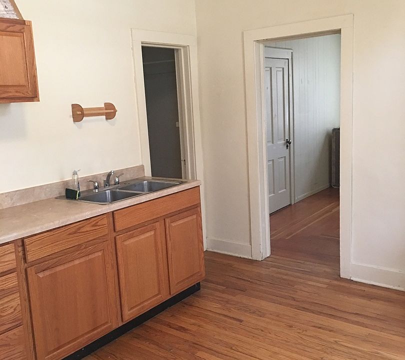 1st image of 816 E Grand Ave APT 2